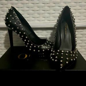 Black Spiked Leather Pumps